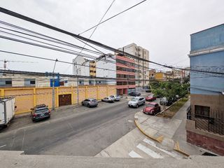 ¡En esquina! Segundo y tercer piso 185m2 + Terraza 130m2 en Lince, Jr. Leon Velarde