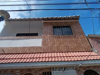 Casa Rentera en Venta Sauces 6, Norte de Guayaquil Ecu