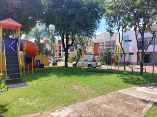 Casa amoblada de alquiler  en Urbanización Belo Horizonte, Vía a la Costa