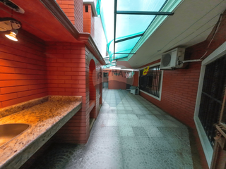Foto 16 de VENTA CASA CDLA LA FUENTE JUNTO U . CATOLICA