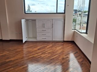 Foto 9 de VENTA- AMPLIA CASA DE VENTA EN EL MEJOR SECTOR DE LATACUNGA RIVER PARK /24URB07