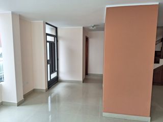 Foto 4 de VENTA- AMPLIA CASA DE VENTA EN EL MEJOR SECTOR DE LATACUNGA RIVER PARK /24URB07
