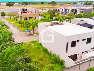 Foto 12 de Terreno Residencial Exclusivo en Venta en Urbanización Palermo en Machala