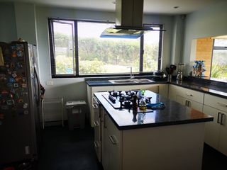 Foto 12 de Venta Amplia Casa con 4 Habitaciones y Cuarto de Servicio: Hermosa Vista
