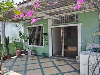 CASA DE VENTA ,CDLA. SAUCES 7 , NORTE DE GUAYAQUIL