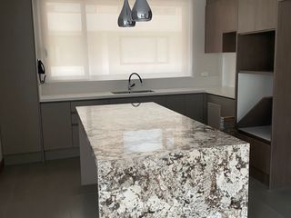 Foto 3 de MODERNAS CASAS A ESTRENAR EN CONJUNTO CUMBAYA (Colegio Menor, Vía Santa Inés)