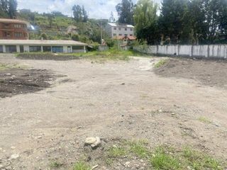 Foto 4 de Excelente terreno comercial en alquiler 2.497m2T en la Panamericana Norte, frente al Cuartel Dávalos.