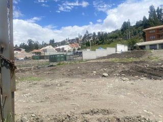 Foto 6 de Excelente terreno comercial en alquiler 2.497m2T en la Panamericana Norte, frente al Cuartel Dávalos.