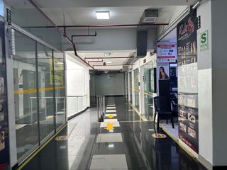 Foto 9 de Venta de Locales Comerciales en Cercado de Lima