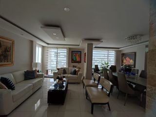 Foto 6 de casa en urbanización de venta en manta zona sur