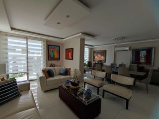 Foto 5 de casa en urbanización de venta en manta zona sur