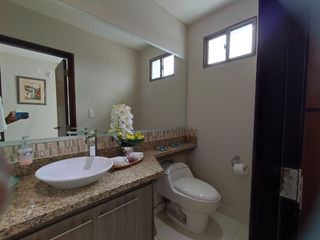 Foto 12 de casa en urbanización de venta en manta zona sur