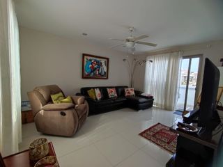 Foto 19 de casa en urbanización de venta en manta zona sur