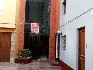 Foto 1 de Casa en Venta - Urb. Santa Beatriz, Cercado de Lima