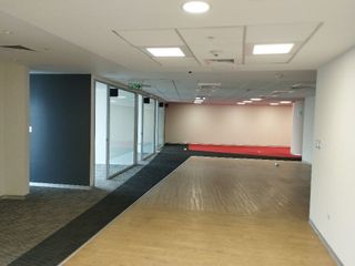Edificio Lima Center - Oficina 100% implementada - 230 m2.