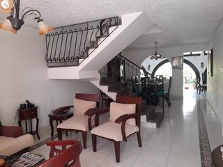 CASA EXTERNA EN VENTA  GRAN LIMONAR