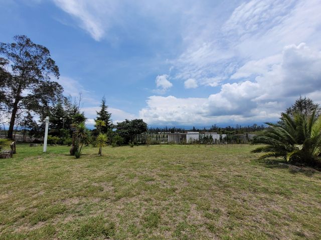 Casa en Venta - Puembo  estilo rústico