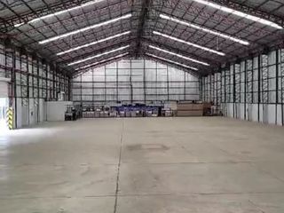 Foto 3 de Bodega de Alquiler en vía Perimetral