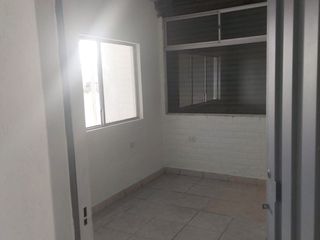 Foto 6 de DE OPORTUNIDAD VENTA O ARRIENDO BODEGAS COMERCIALES EN YARUQUI SOBRE LA E-35