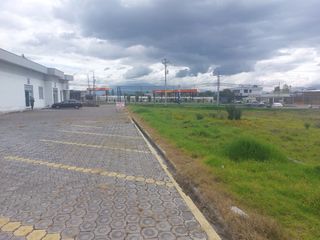 Foto 2 de DE OPORTUNIDAD VENTA O ARRIENDO BODEGAS COMERCIALES EN YARUQUI SOBRE LA E-35