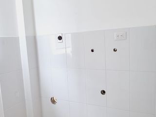 Foto 13 de Venta de preciosa casa diseño moderno en Etapa Brisana - Urb Casalaguna/ km 12 av. León Febres Cordero.