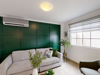 Foto 5 de Venta de preciosa casa diseño moderno en Etapa Brisana - Urb Casalaguna/ km 12 av. León Febres Cordero.