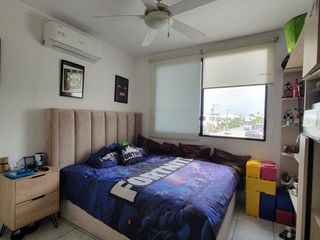 Foto 32 de En venta lujosa y moderna casa en Bouganville, via a Samborondon