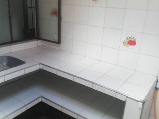 Se vende casa rentable ubicada en el barrio Bello Horizonte, con 6 apartamento independientes.