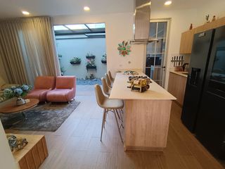 Foto 8 de New Home In Residential Community With Pool, Gym + More