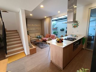 Foto 9 de New Home In Residential Community With Pool, Gym + More