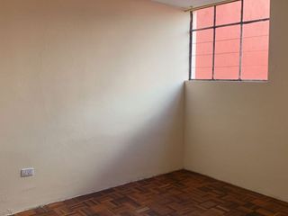 Foto 7 de EXCELENTE PRECIO EN VENTA CASA RENTERA SECTOR EL RECREO SUR DE QUITO