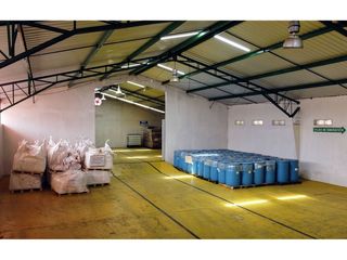 Foto 9 de bodegas de alquiler en la via  manta Montecristi