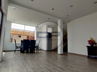 Foto 4 de Casa con piscina, 6 Dormitorios