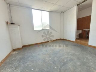 VENTA DE CASA AL FRENTE DE LA UNIVERSIDAD CESAR VALLEJO EN CHICLAYO