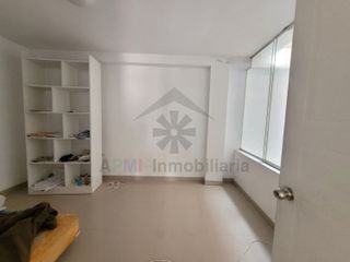 VENTA DE CASA AL FRENTE DE LA UNIVERSIDAD CESAR VALLEJO EN CHICLAYO