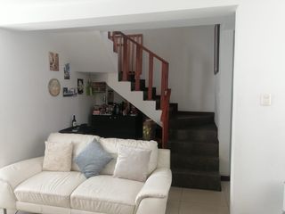 Foto 9 de VENDO EXCLENTE CASA EN QUINTA PRIVADA EN YANAHUARA