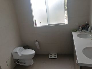 Foto 25 de VENDO EXCLENTE CASA EN QUINTA PRIVADA EN YANAHUARA