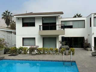Foto 3 de VENDO LINDA CASA, SUPER PRECIO!, AV LAGUNA GRANDE, LA MOLINA