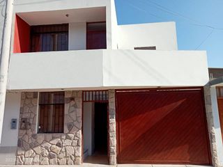 Casa Urbana De 2 Pisos En Urb La Alborada En Pisco