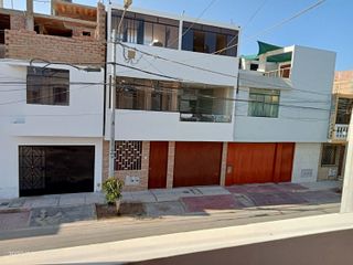 Casa Urbana De 2 Pisos En Urb La Alborada En Pisco