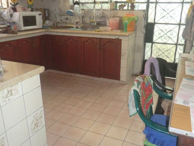 Ocasión, venta de casa amplísima en excelente ubicación !!