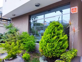 Foto 3 de ALQUILO CASA PARA USO COMERCIAL , CON OFICINAS DE HASTA 30M2 EN CALLE MANUEL A. FUENTES  URB MALIBU SAN ISIDRO
