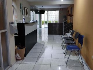 Foto 1 de ALQUILO CASA PARA USO COMERCIAL , CON OFICINAS DE HASTA 30M2 EN CALLE MANUEL A. FUENTES  URB MALIBU SAN ISIDRO
