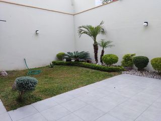 Foto 12 de ALQUILO CASA PARA USO COMERCIAL , CON OFICINAS DE HASTA 30M2 EN CALLE MANUEL A. FUENTES  URB MALIBU SAN ISIDRO