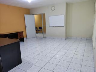 Foto 6 de ALQUILO CASA PARA USO COMERCIAL , CON OFICINAS DE HASTA 30M2 EN CALLE MANUEL A. FUENTES  URB MALIBU SAN ISIDRO