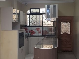 Foto 30 de VENTA DE CASA, URBANIZACIÓN CRISOL, CERCA AL CONSULADO AMERICANO