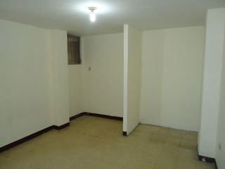 Foto 8 de EN VENTA EDIFICIO RENTERO EN CALLES CARCHI Y CAMILO DESTRUGE