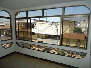 Foto 4 de EN VENTA EDIFICIO RENTERO EN CALLES CARCHI Y CAMILO DESTRUGE