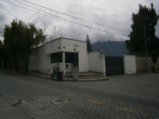Foto 1 de SE VENDE DE OPORTUNIDAD GALPON INDUSTRIAL EN CARCELEN YA SEA PARA INDUSTRIA COMO PARA COMERCIO O HABITACIONAL