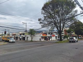 Foto 4 de VENTA PROPIEDAD COMERCIAL AV. DEL MAESTRO (ESQUINERA)